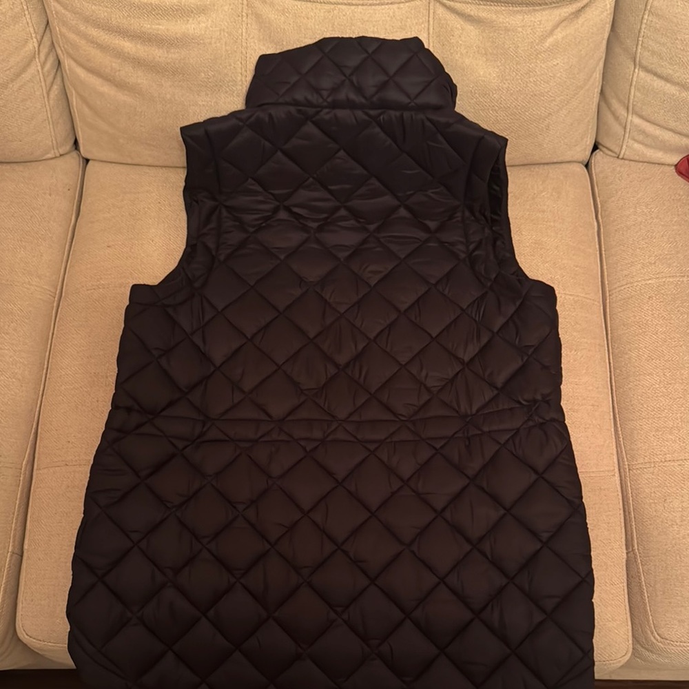Athleta Women's Quilted Black Vest - Picture 8 of 8